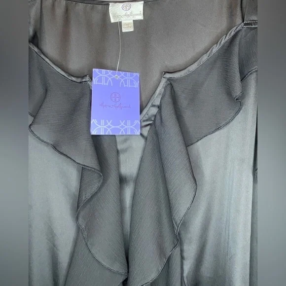 NWT Hot in Hollywood Solid Black Cold Shoulder Blouse Size 1X‎ - Picture 3 of 7